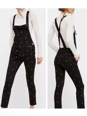 Free People Black Women Jeans Overalls - Excellent Condition!
🖤✨